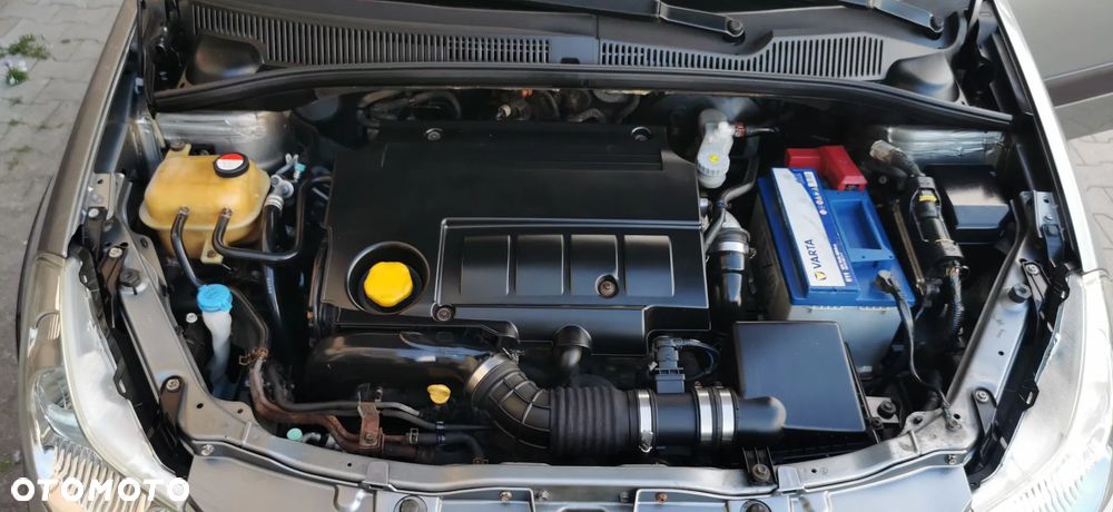 Suzuki SX4 1.9 DDiS DPF Streetline 4x2 Club - 25
