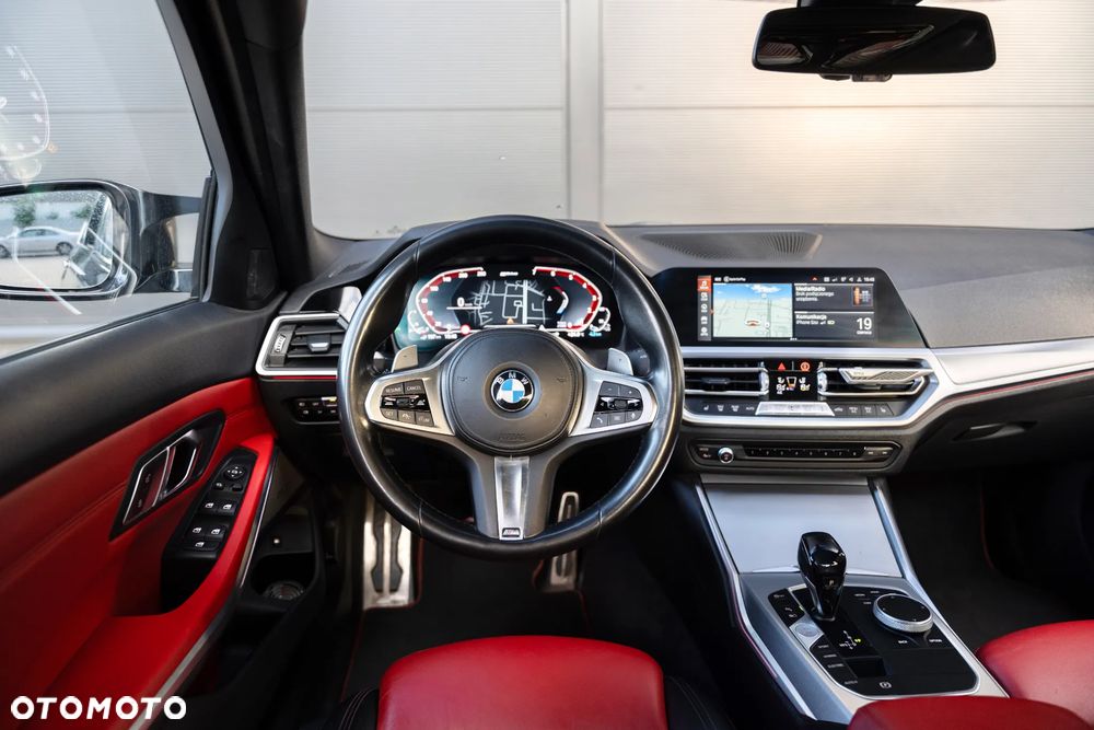 BMW Seria 3 330i M Sport sport - 17