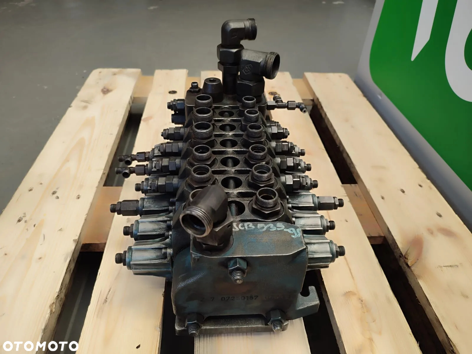 Rozdzielacz hydrauliczny 07260157 JCB 535-95 - 4