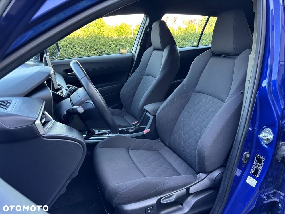 Toyota Corolla Cross - 18