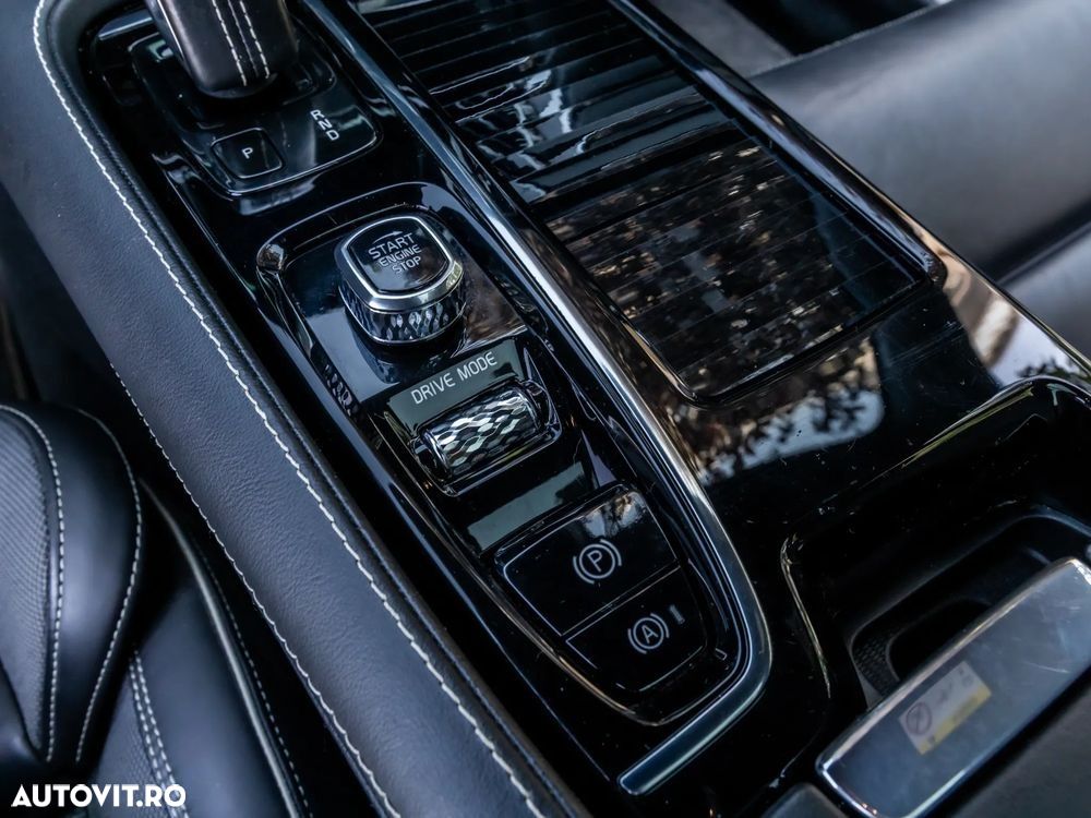 Volvo V60 T8 AWD Recharge Geartronic RDesign - 23