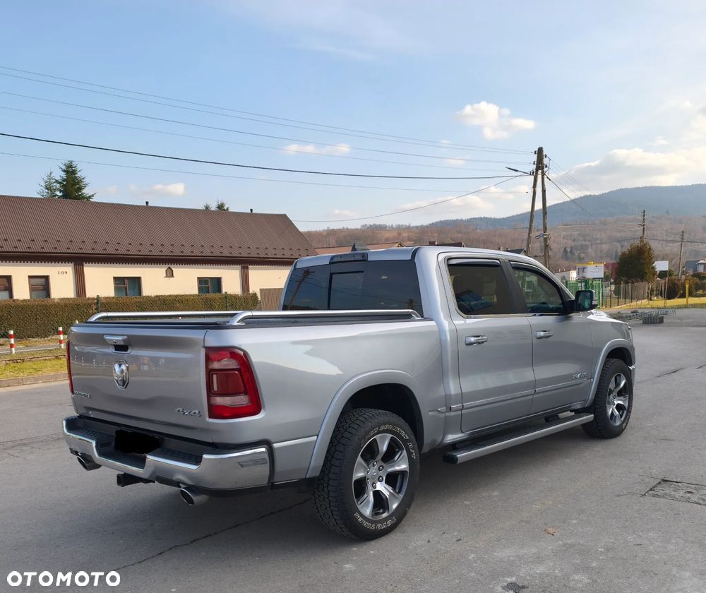 RAM 1500 5.7 Crew Cab Laramie - 2