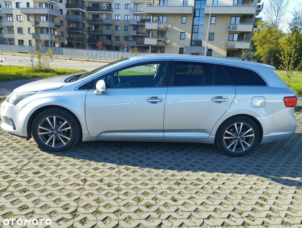 Toyota Avensis 2.0 Premium MS - 2