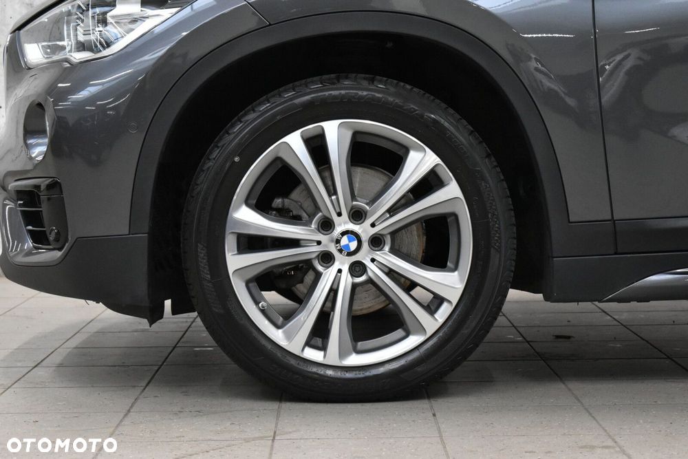 BMW X1 sDrive18i Sport Line - 7