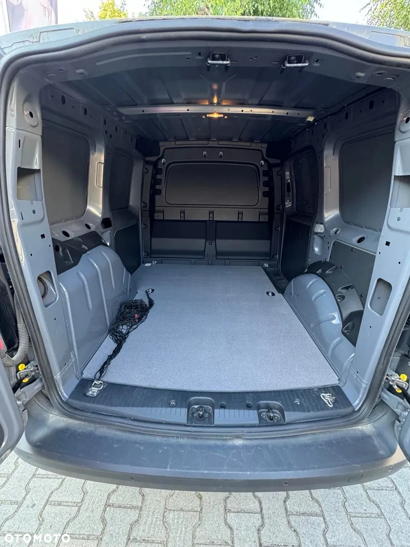 Volkswagen Caddy - 8