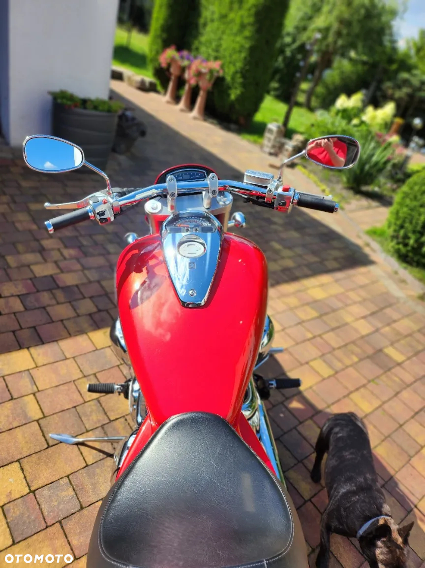 Suzuki Boulevard - 2