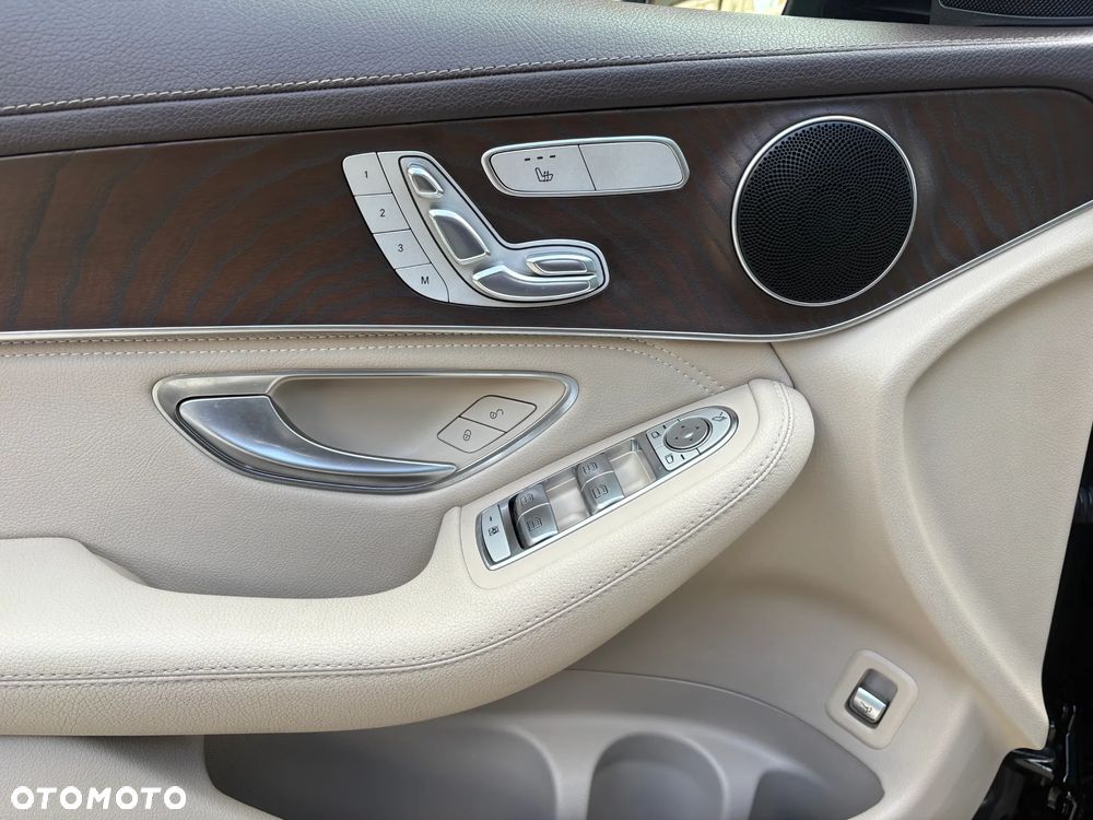 Mercedes-Benz GLC - 20