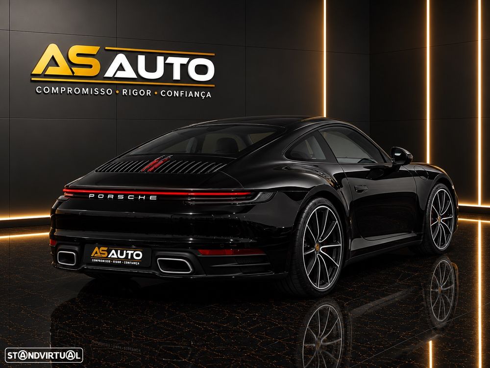 Porsche 911 Série F - 4