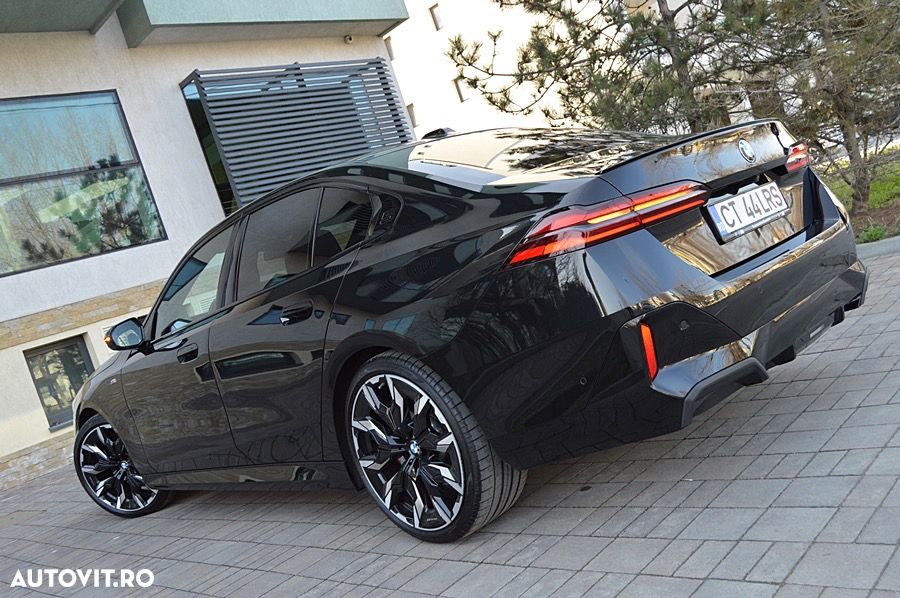 BMW Seria 5 520d AT MHEV - 14