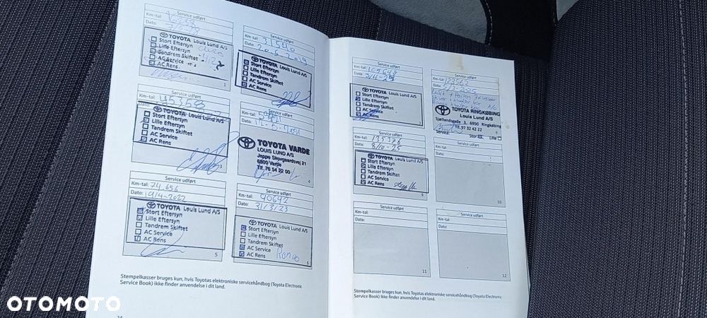 Toyota Avensis Touring Sports 1.8 Executive - 16