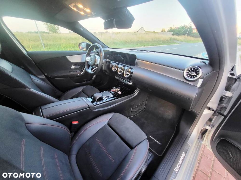 Mercedes-Benz Klasa A 200 AMG Line 7G-DCT - 12