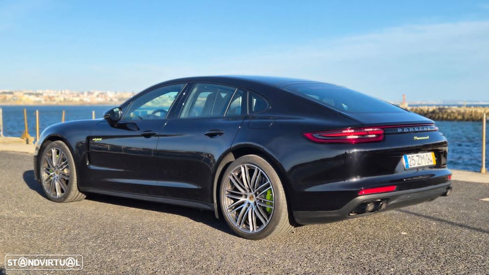 Porsche Panamera 4 E-Hybrid - 10