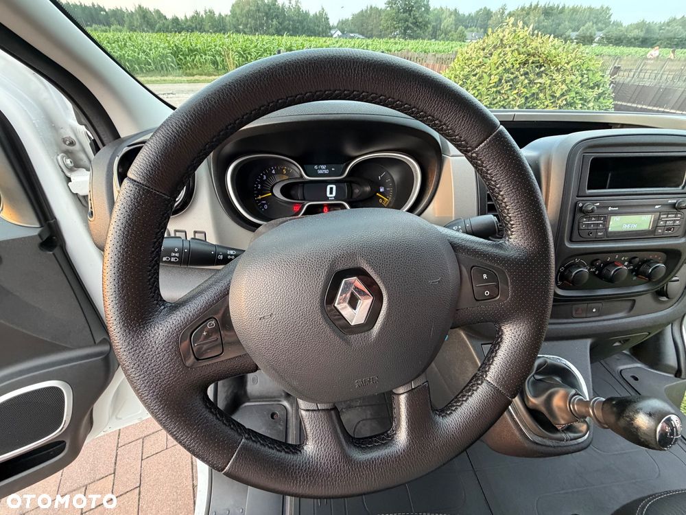Renault Trafic - 23