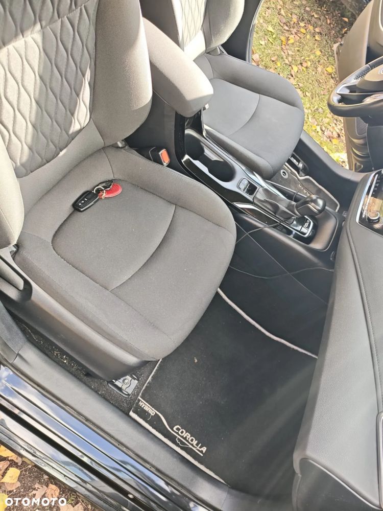 Toyota Corolla 1.8 Hybrid Comfort - 6