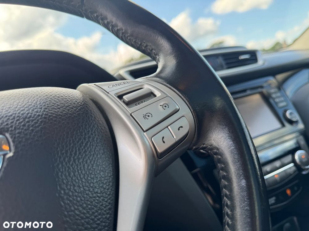 Nissan Qashqai 1.6 DCi N-Connecta EU6 - 20