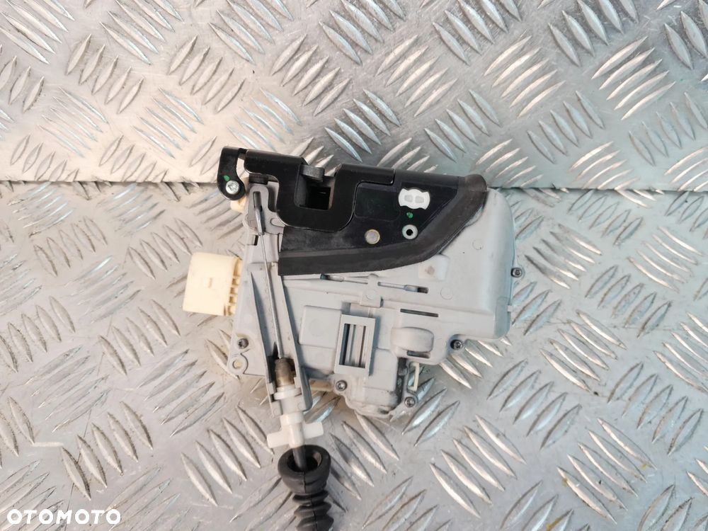 Zamek drzwi przedni lewy SKODA Superb II 08-13r. 3C1837015A - 4