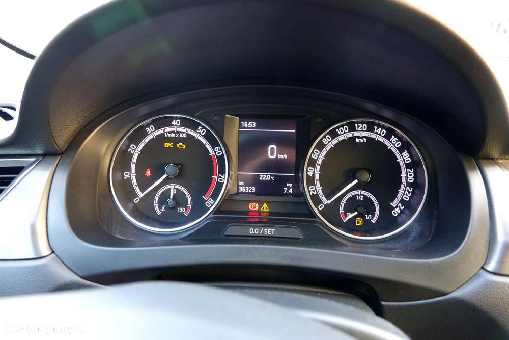 Skoda RAPID 1.0 TSI Style - 15