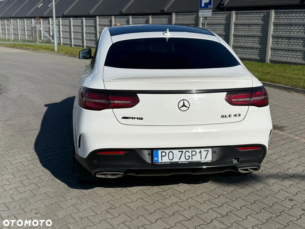 Mercedes-Benz GLE - 28