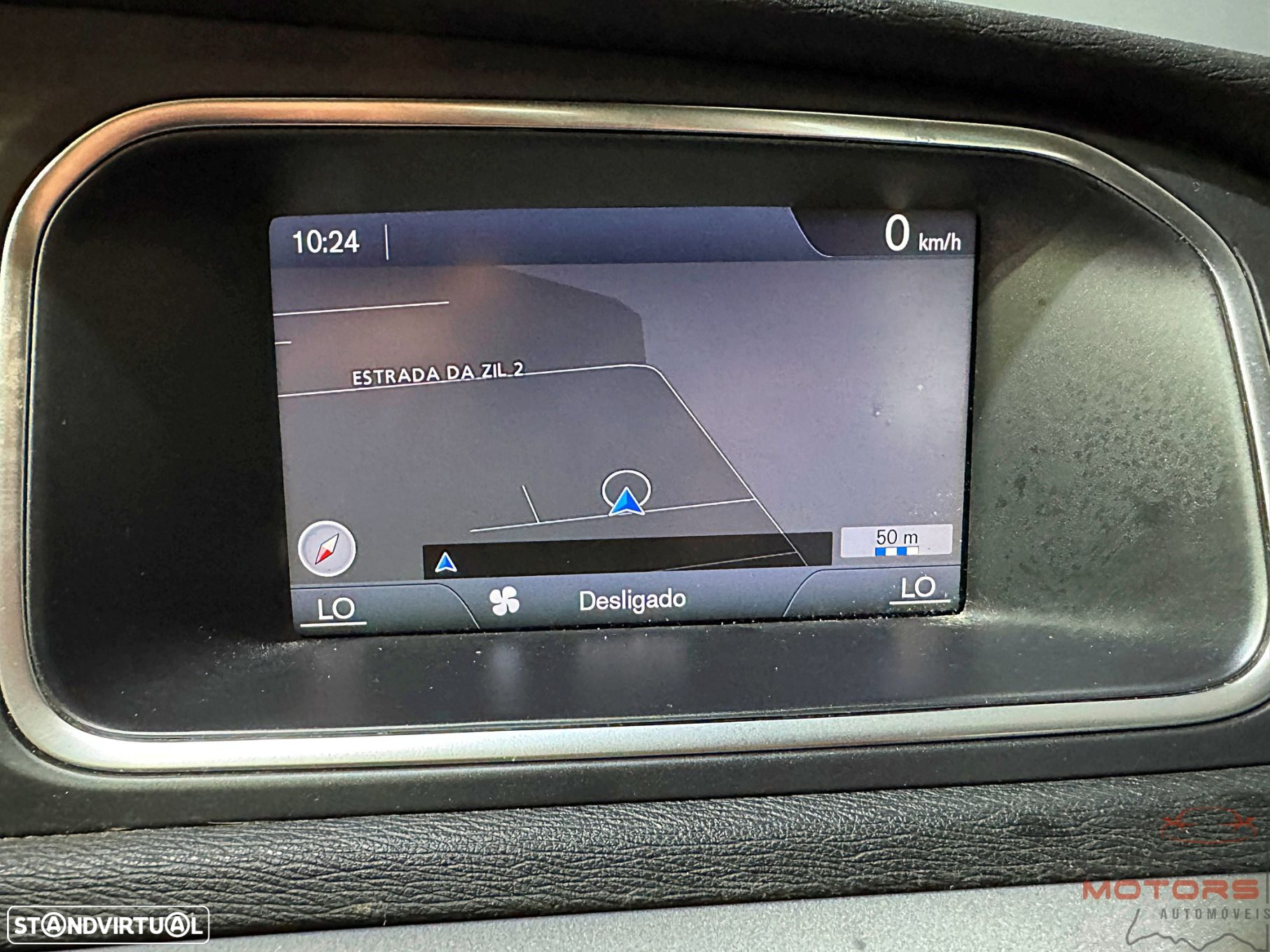 Volvo V40 1.6 D2 Momentum Powershift Eco - 27