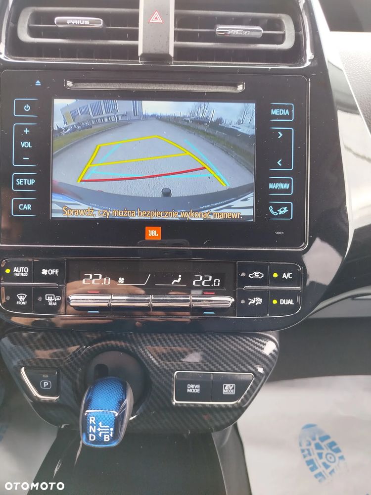 Toyota Prius Hybrid - 26