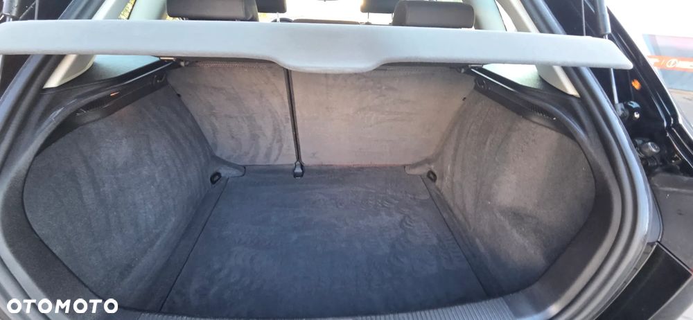 Audi A3 Sportback 2.0 TDI DPF Quattro Attraction - 32