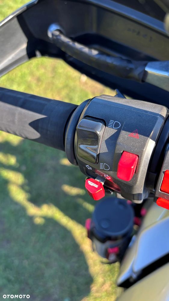 Yamaha Super Tenere - 23