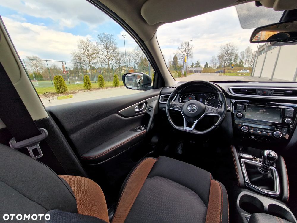 Nissan Qashqai 1.3 DIG-T N-WAY - 36
