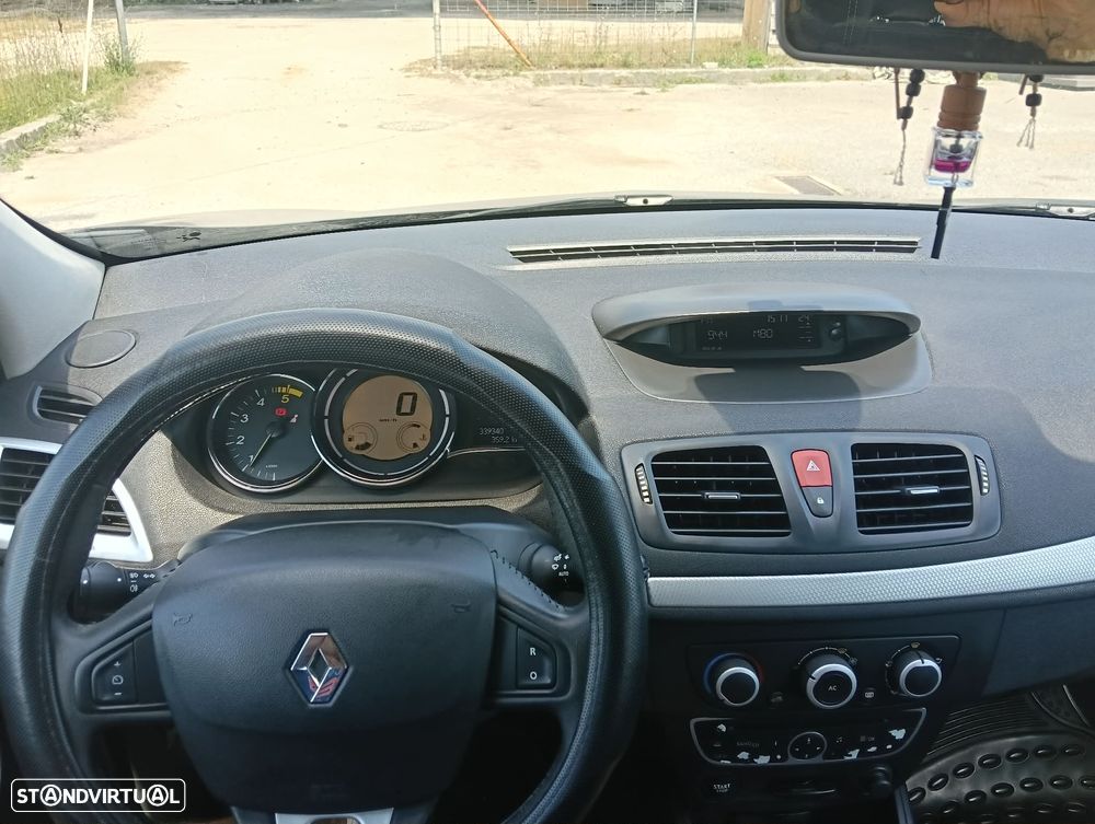 Renault Mégane Sport Tourer 1.5 dCi Dynamique S CO2 Champion - 17