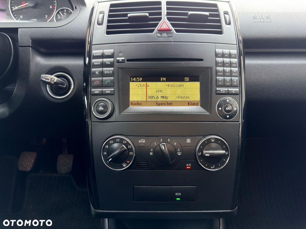 Mercedes-Benz Klasa A 170 BlueEFFICIENCY Elegance - 33