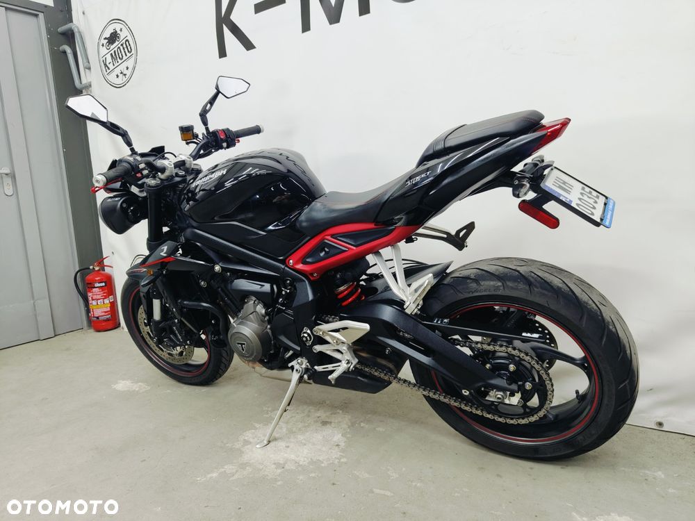 Triumph Street Triple - 25