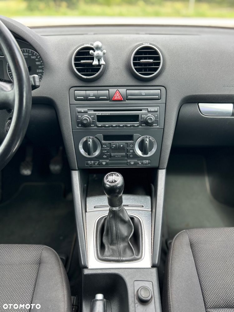 Audi A3 Sportback 1.6 Ambition - 15
