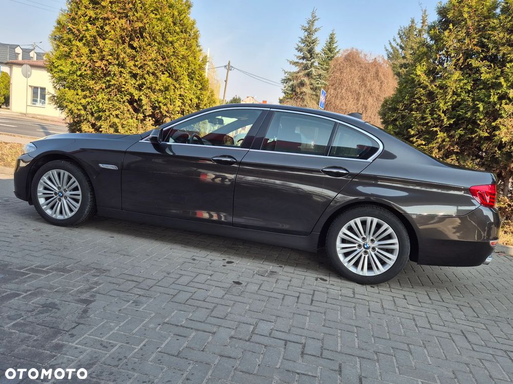 BMW Seria 5 520i Luxury Line - 6