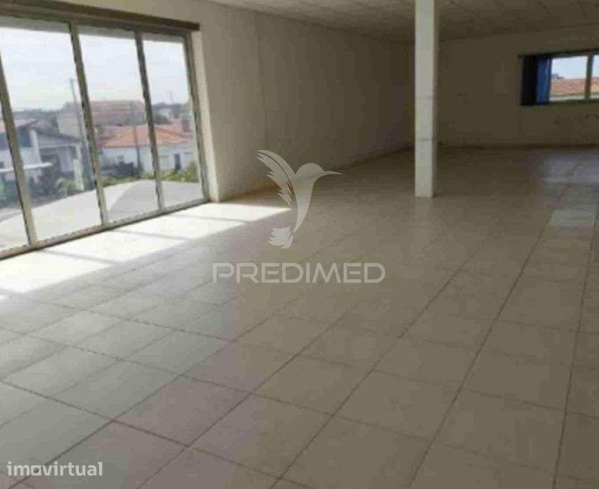 Edifício Comercial - Supermercado - Grande imagem: 4/6