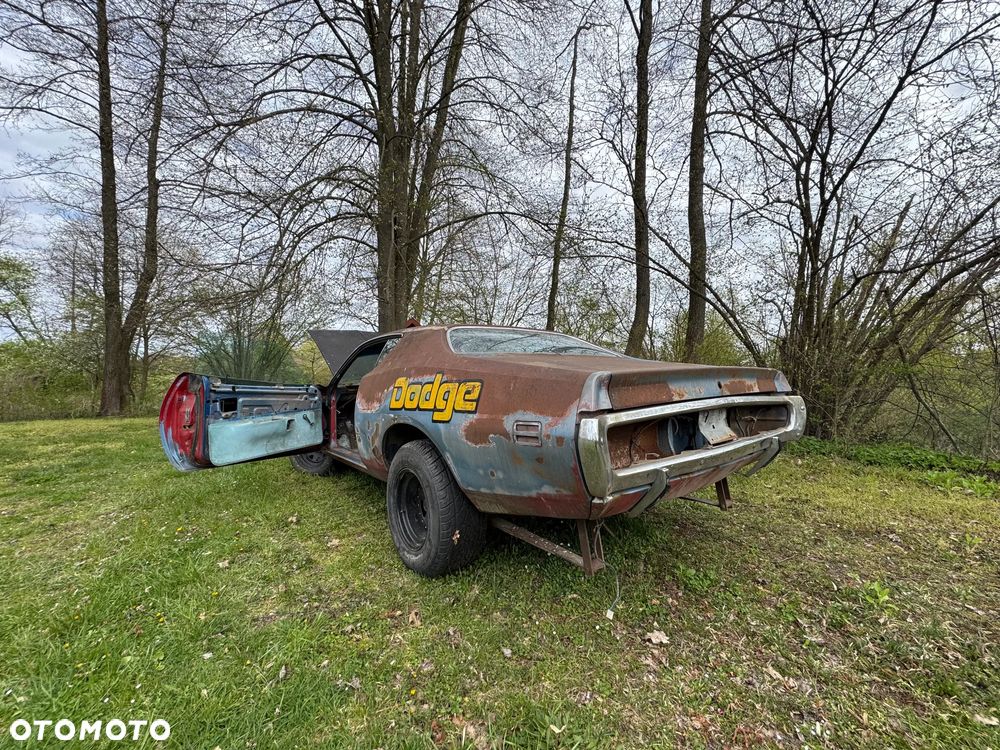 Dodge Charger - 5