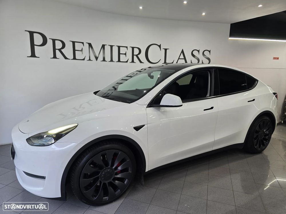 Tesla Model Y Performance Dual Motor AWD - 1
