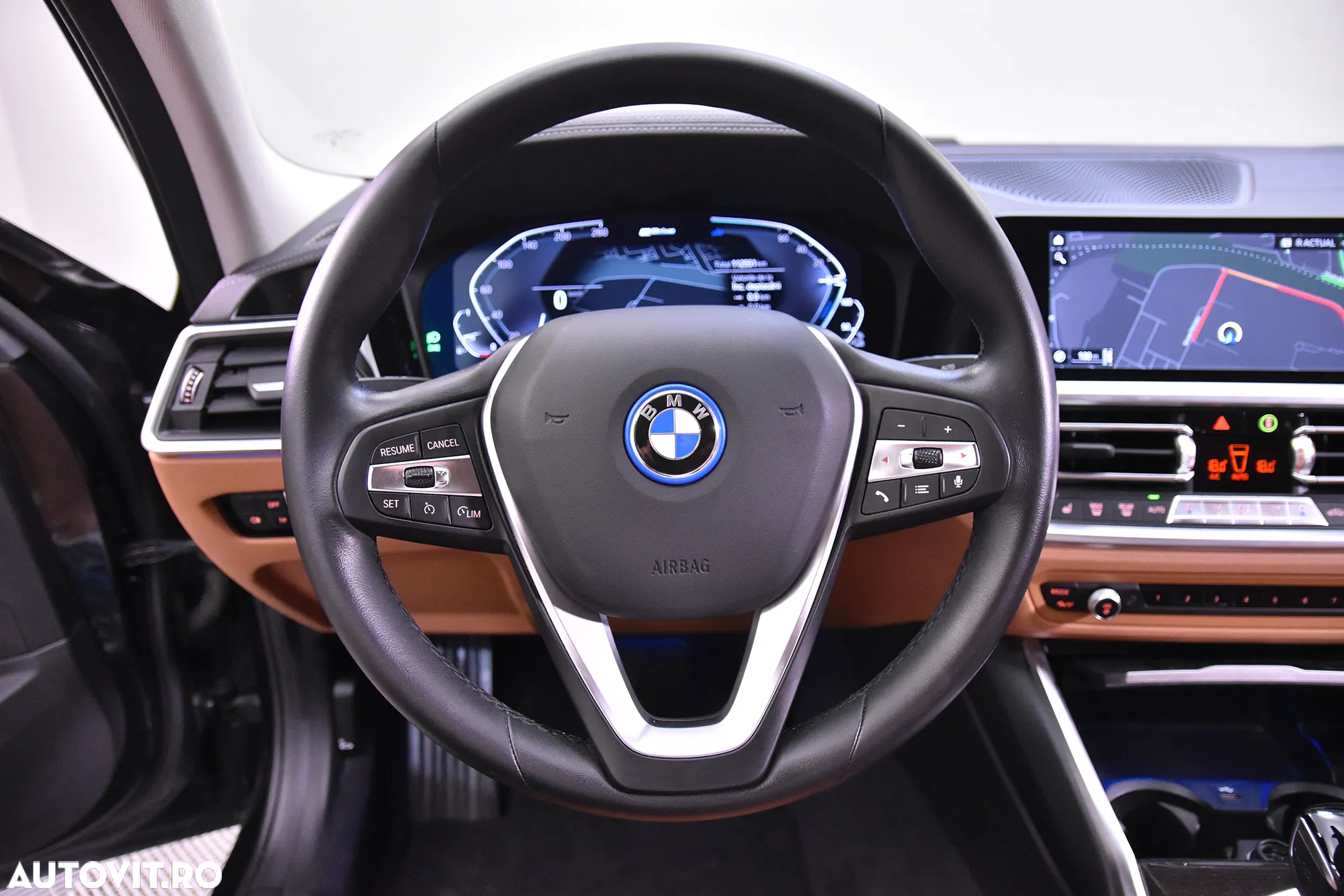 BMW Seria 3 320e AT PHEV - 16