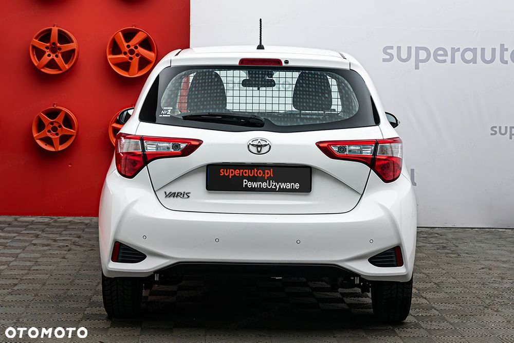 Toyota Yaris Active 1.5 111KM - 9
