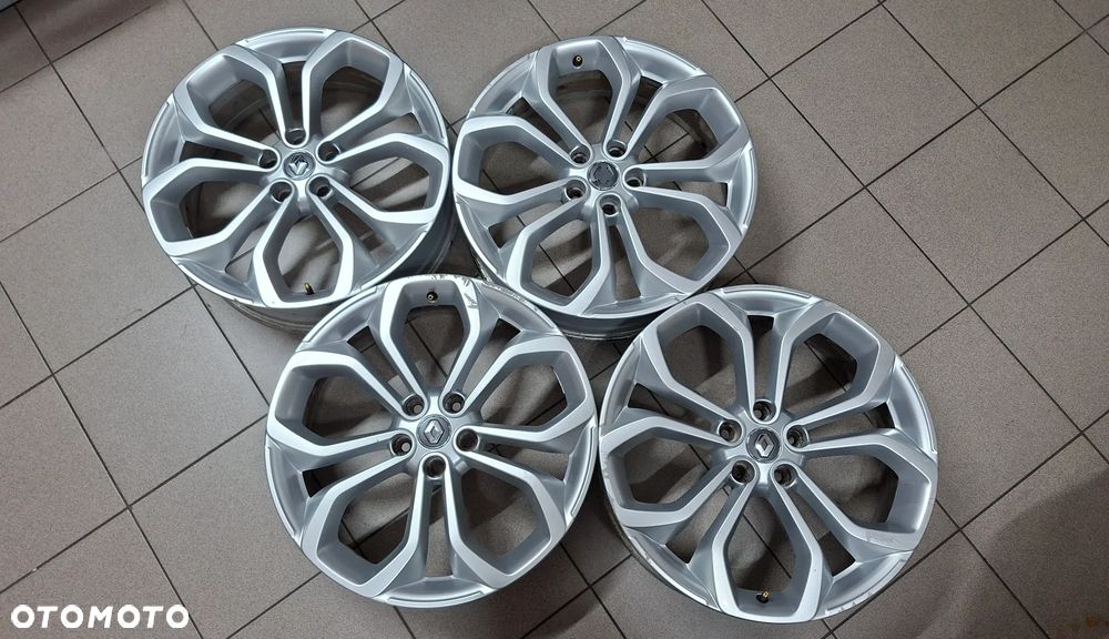 Felgi Aluminiowe 20 Renault Scenic IV 5x114.3 ET 33 Silverstone - 1