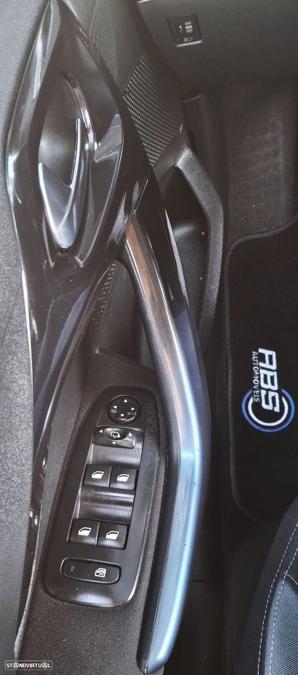 Peugeot 208 1.6 e-HDi Allure 2-Tronic - 14