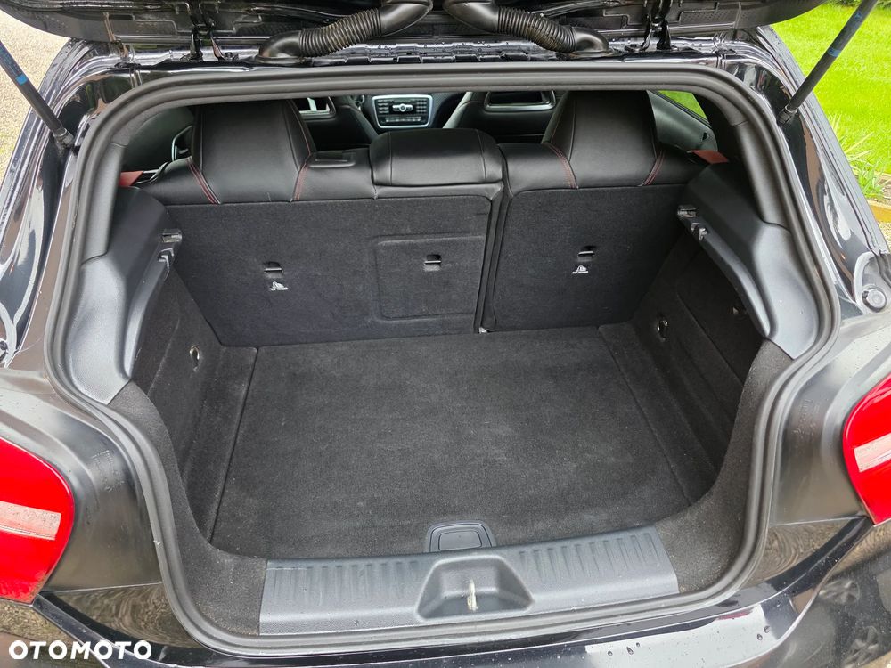 Mercedes-Benz Klasa A 250 7G-DCT AMG Line - 28