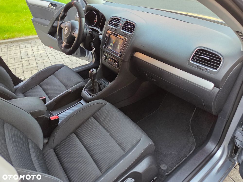 Volkswagen Golf 1.2 TSI BlueMotion Technology MATCH - 22