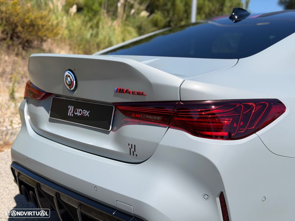 BMW M4 CSL - 22