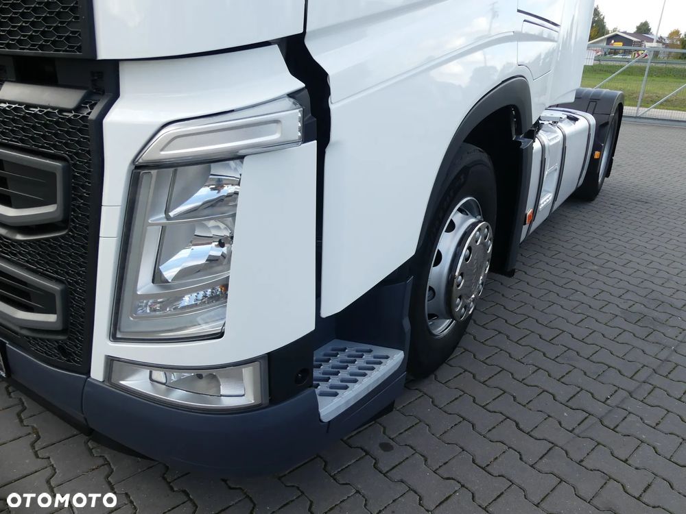 Volvo FH4 460 / EURO 6 / STANDARD / KLIMATYZACJA POSTOJOWA / - 17