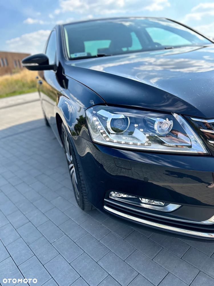 Volkswagen Passat 2.0 TDI Comfortline DSG - 8