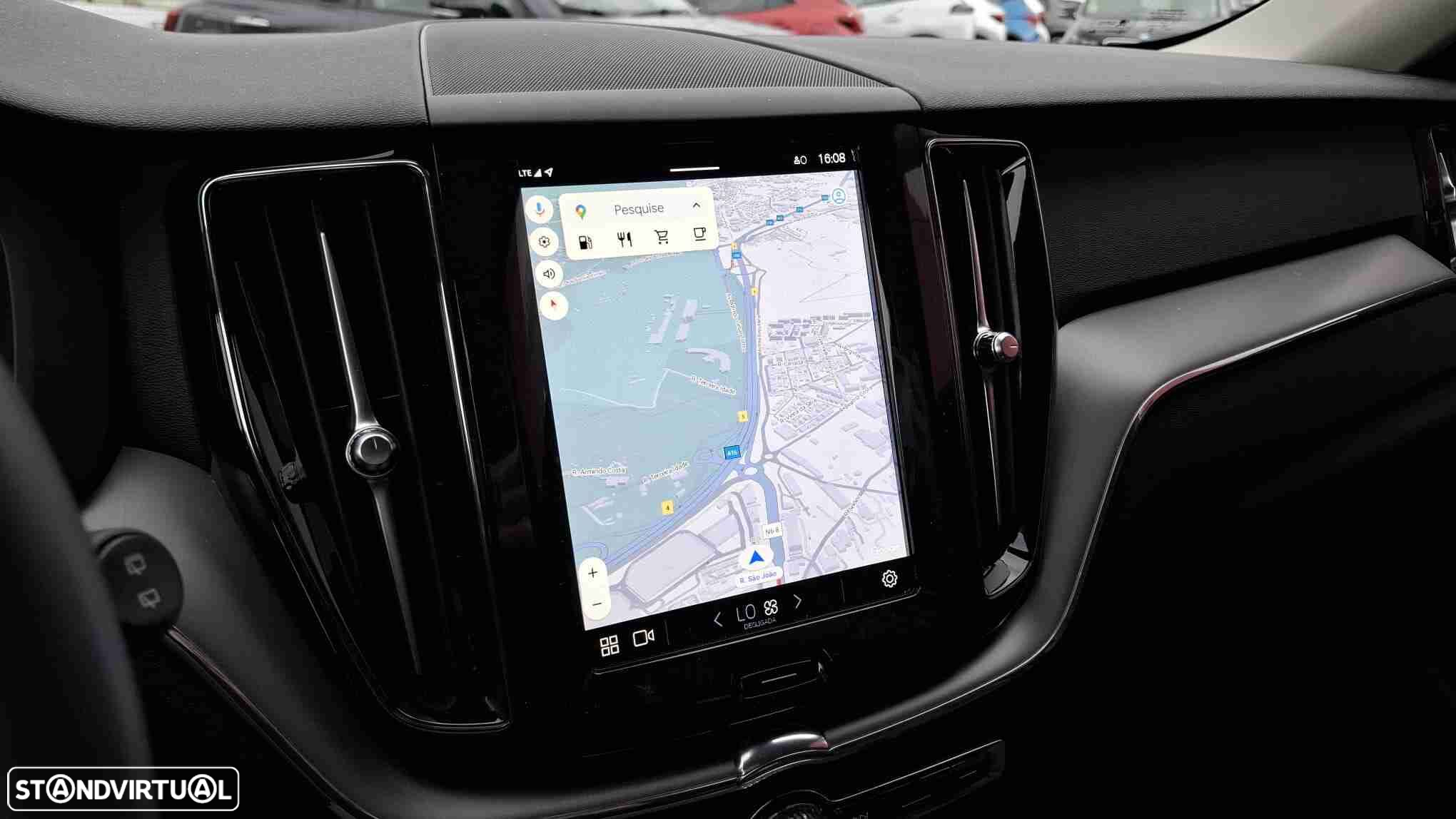 Volvo XC 60 2.0 B4 Core - 14