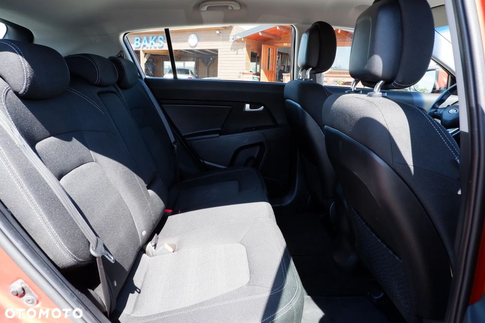 Kia Sportage 1.7 CRDI 2WD Attract - 12