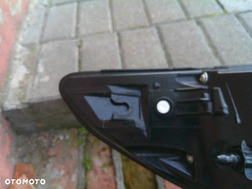 MG ZS VS LIFT LAMPA TYLNA PRAWA LED ORYGINAŁ 10571682 - 5