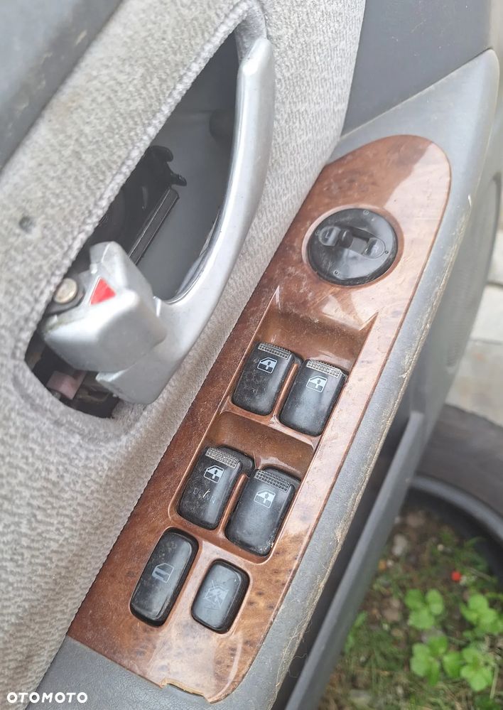 PANEL STEROWANIA SZYB, LUSTEREK - HYUNDAI TERRACAN / EU - 1