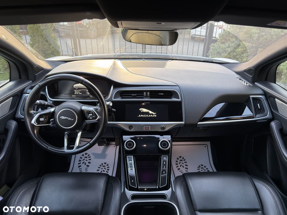 Jaguar I-Pace - 8