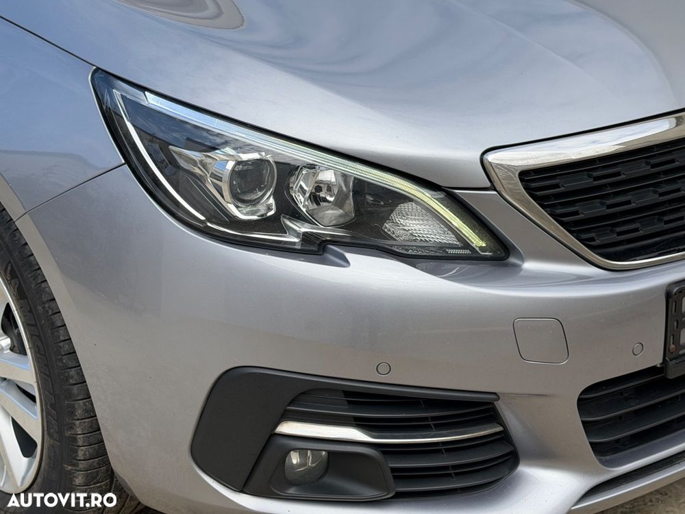 Peugeot 308 BlueHDi FAP 130 EAT8 Stop & Start Allure Pack - 9